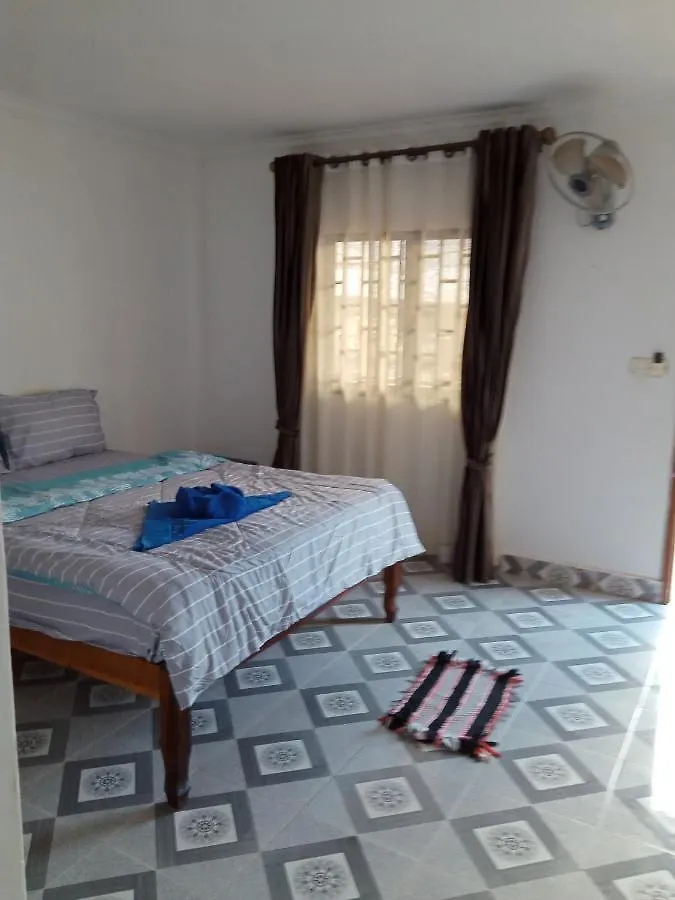 Pat Pat Guesthouse Sihanoukville 3*,  Cambodia