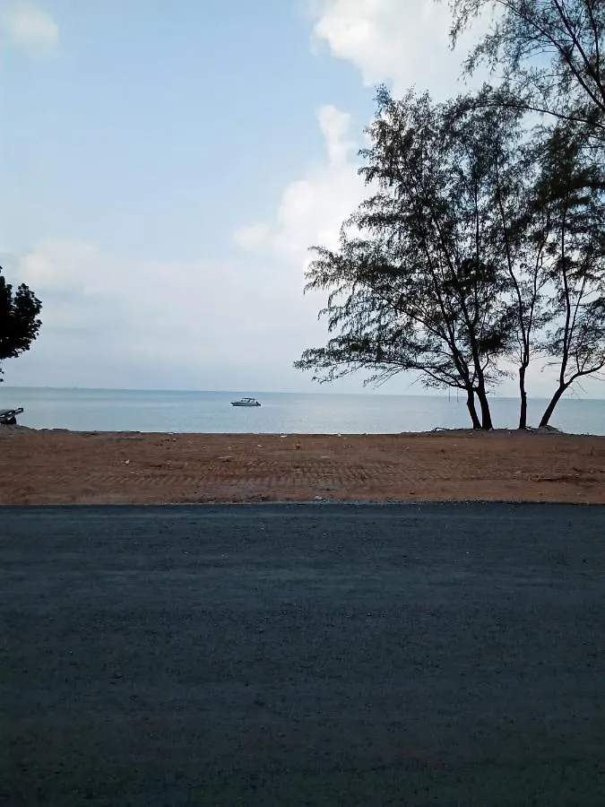 Pat Pat Guesthouse Sihanoukville 3*,